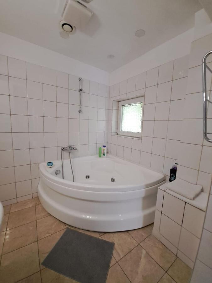 Downtown Apartment Piata Romana บูคาเรสต์ ภายนอก รูปภาพ